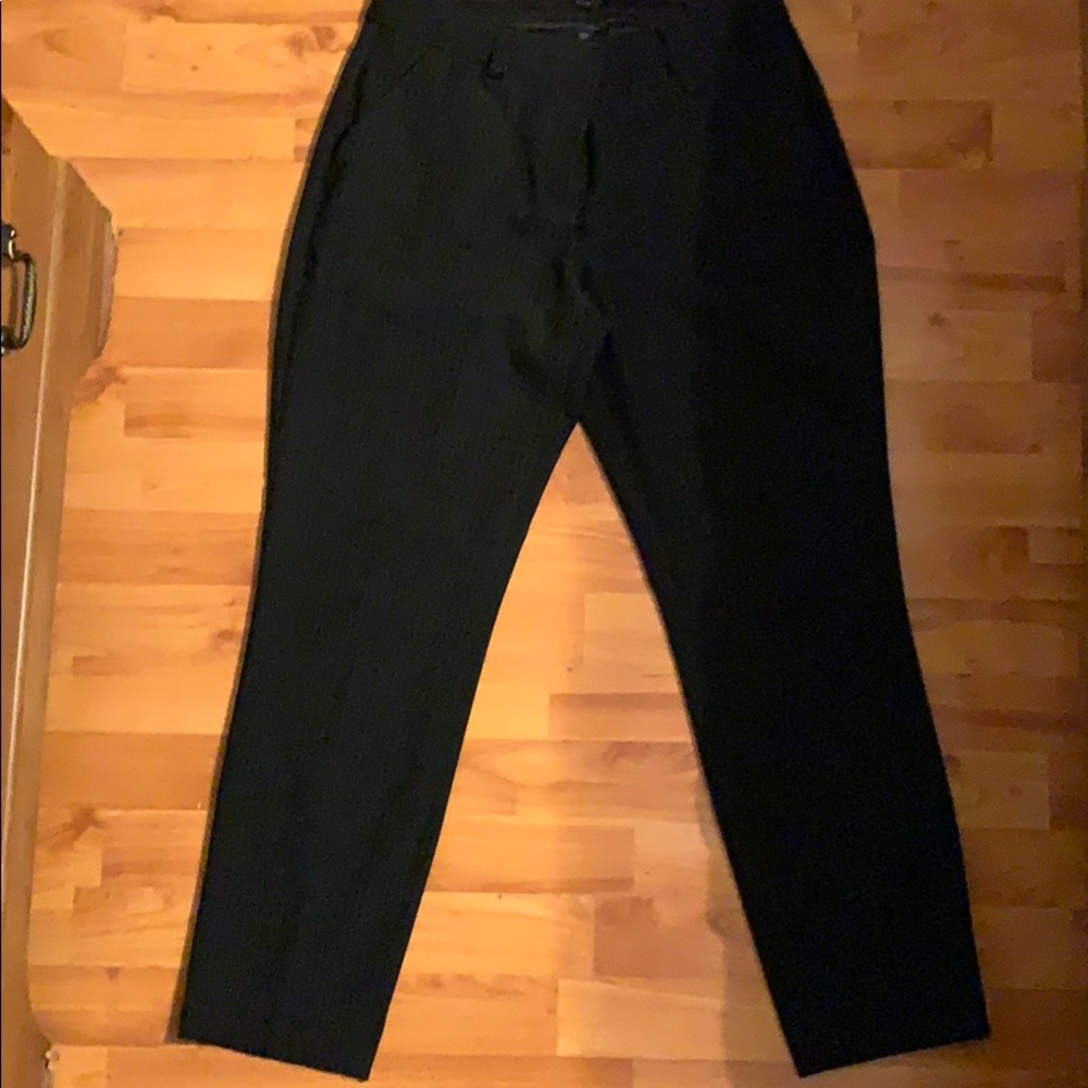 Express size 10R pinstriped black & white pants